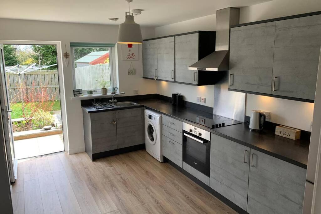 Fortrose Black Ise Exterior photo